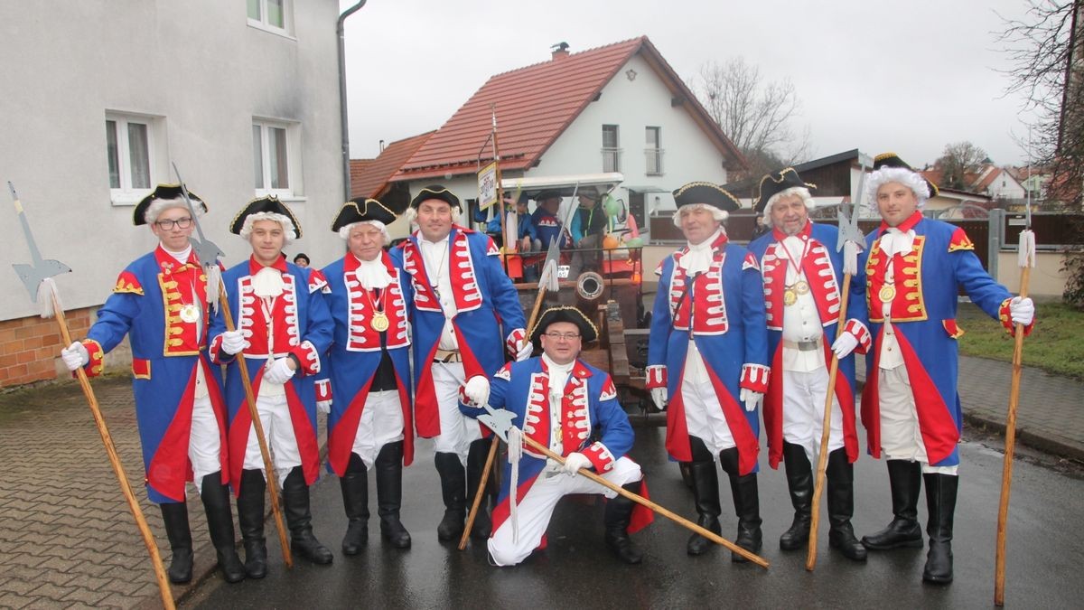 Am Sonntag kehren die Karnevalisten aus Wölfis bei ihrem Karnevalsumzug thematisch in die Steinzeit zurück.