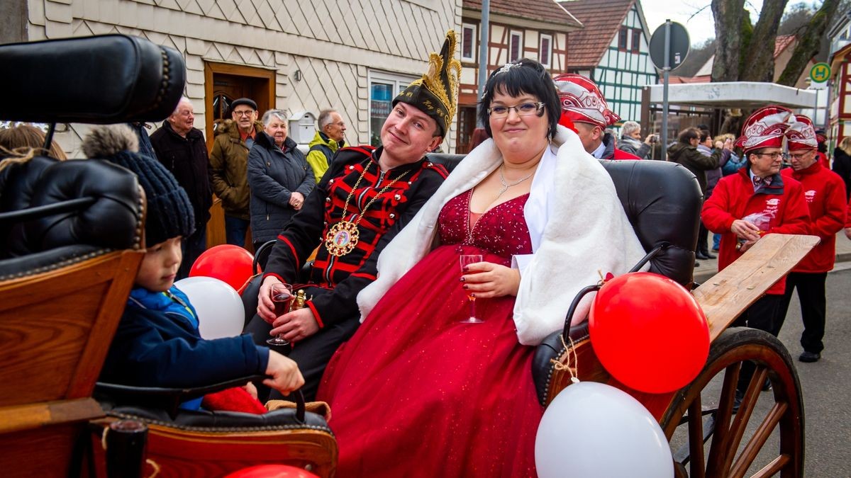 Am Rosenmontag sorgte der Faschingsumzug des Heyeröder Carneval Clubs (HeyCC) für gute Stimmung in den Straßen des Dorfes.