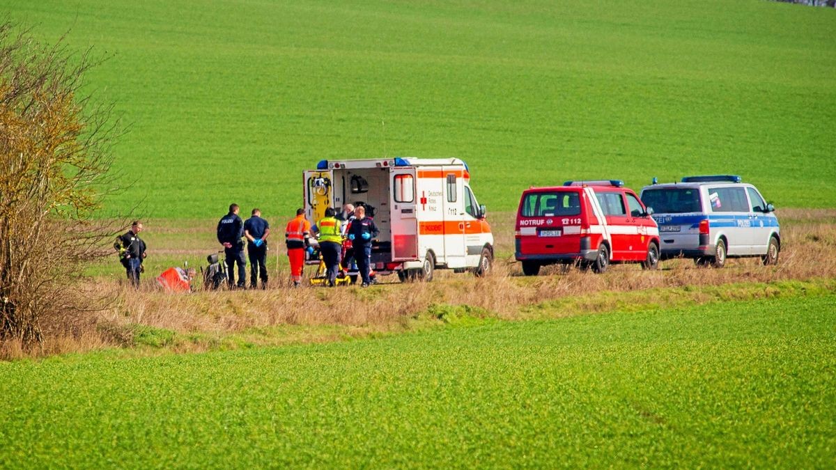 Zu einem Rettungseinsatz kam es am Mittwochmittag auf dem Radweg zwischen Grabe und Körner. Eine Seniorin geriet mit ihrem Elektromobil in Schieflage.