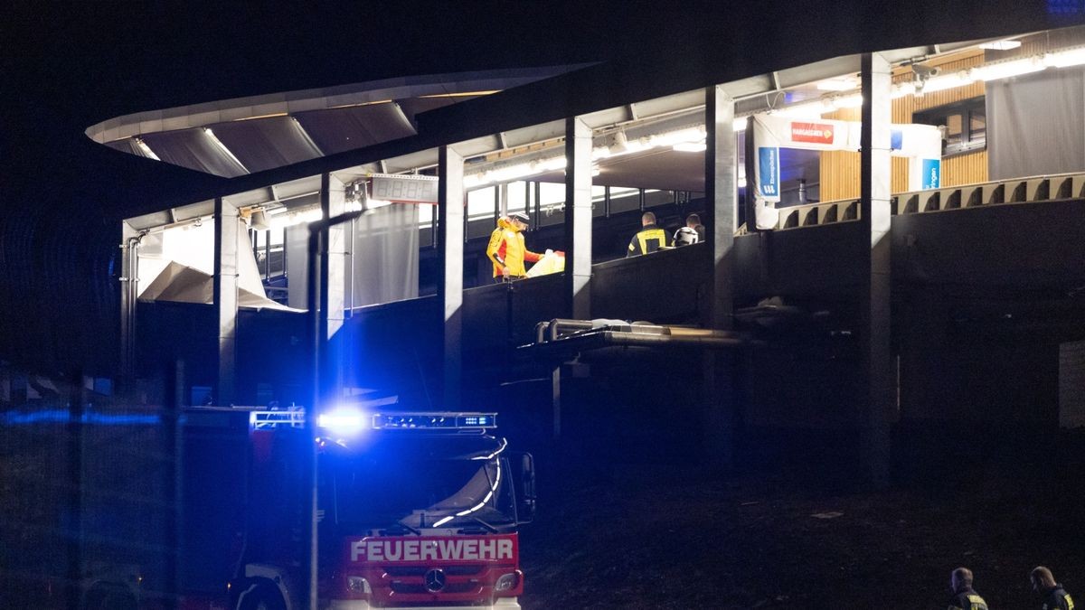 Ein schwerer Unfall ereignete sich am Donnerstagabend auf der Bob- und Rodelbahn in Oberhof (Landkreis Schmalkalden-Meiningen).