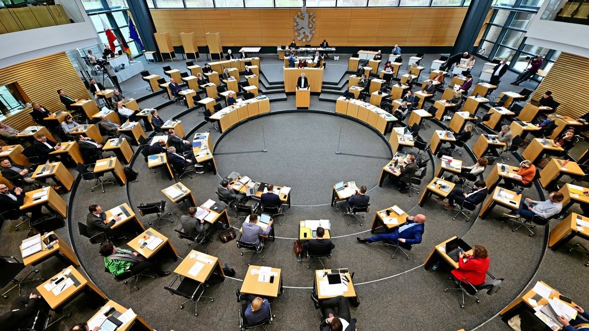 Der Landtag will seine Flaggen auf Halbmast setzen.