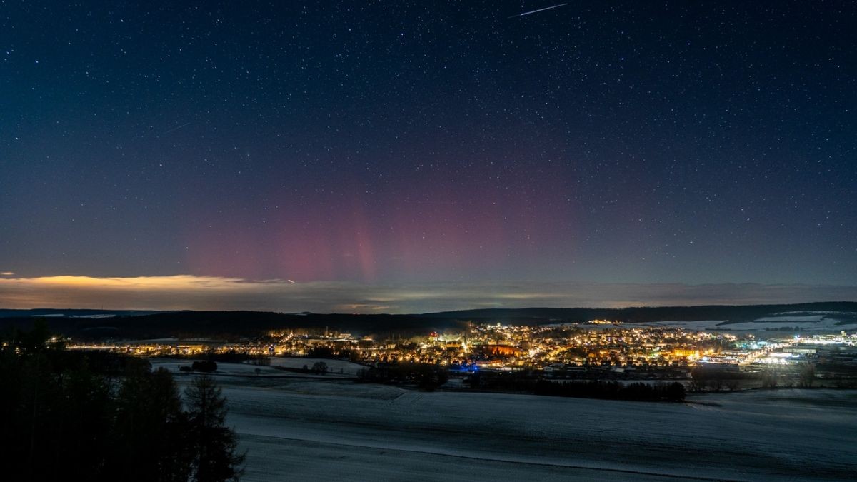 Es ist ein beeindruckendes Naturschauspiel am Himmel – Polarlichter. 