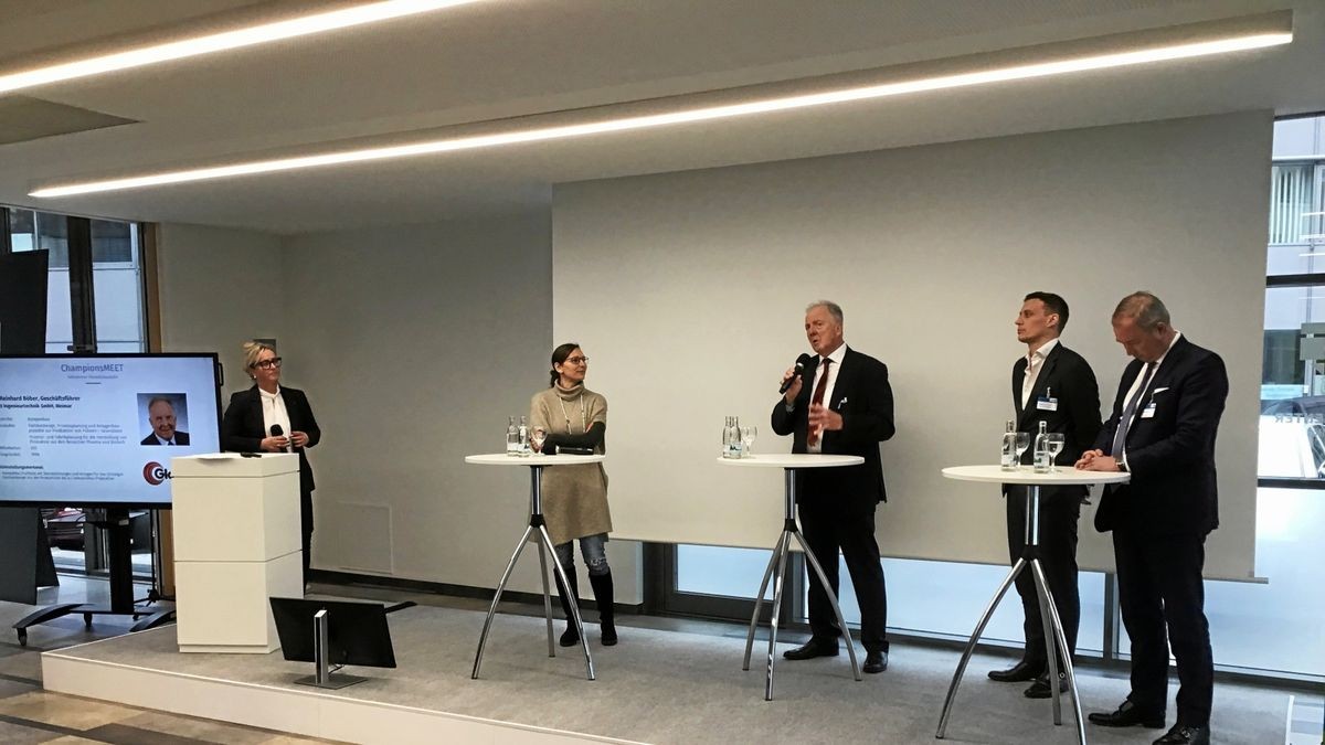 Juliane Keith diskutierte mit den Unternehmern Bettina Limpert, Reinhard Böber, Stephan A. Grund und Mark Scholze (von links) über deren Erfahrungen.