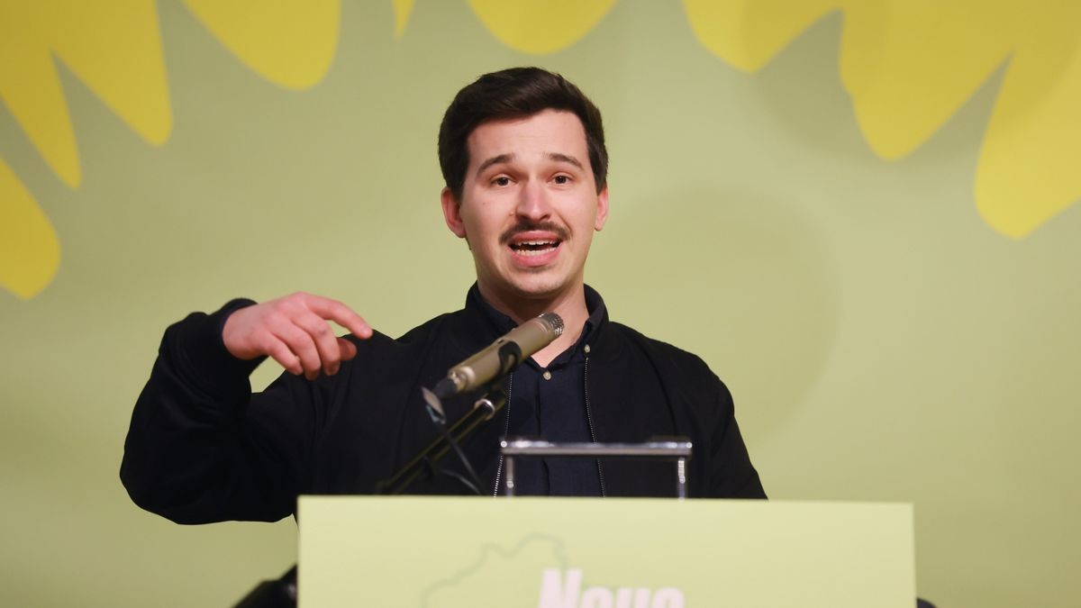 Max Reschke, neu gewählter Sprecher des Thüringer Landesverbandes von Bündnis 90/Die Grünen, spricht nach seiner Wahl.