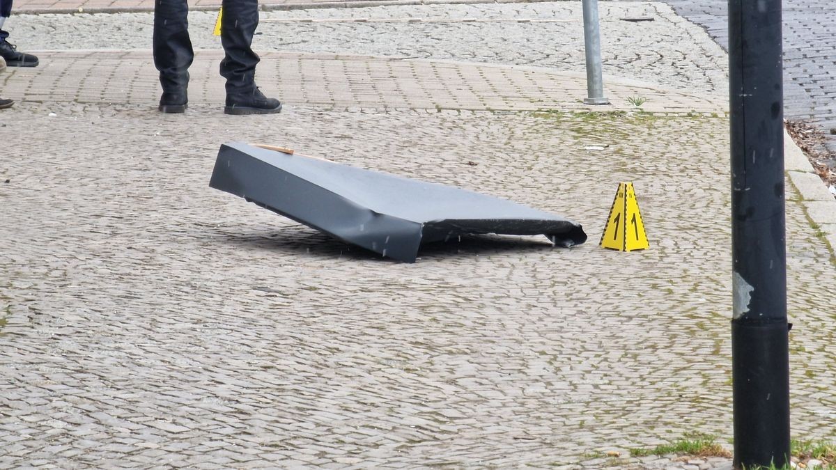 Die Fahndung läuft auf Hochtouren - es sei auch ein Hubschrauber im Einsatz.