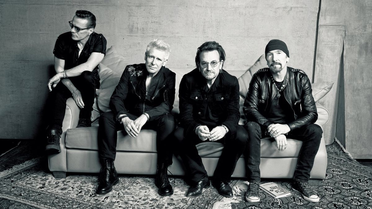 Die Band U2: (von links) Larry Mullen Jr., Adam Clayton, Bono und The Edge. Ihr neues Album heißt „Songs of Surrender“.