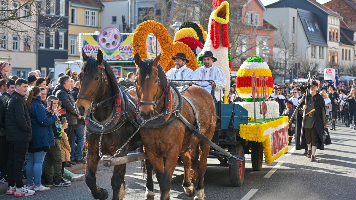 Knapp 25.000 Besucher säumten am Samstag die Straßen zum großen Festumzug beim Sommergewinn in Eisenach. 