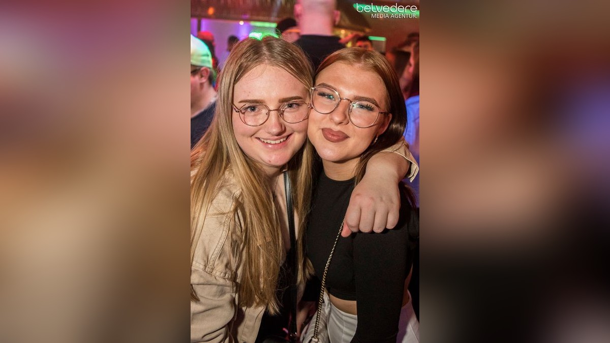 Die Gebrüder Brett legten am Freitag im Cube Club Bad Frankenhausen auf und sorgten für eine große Party.