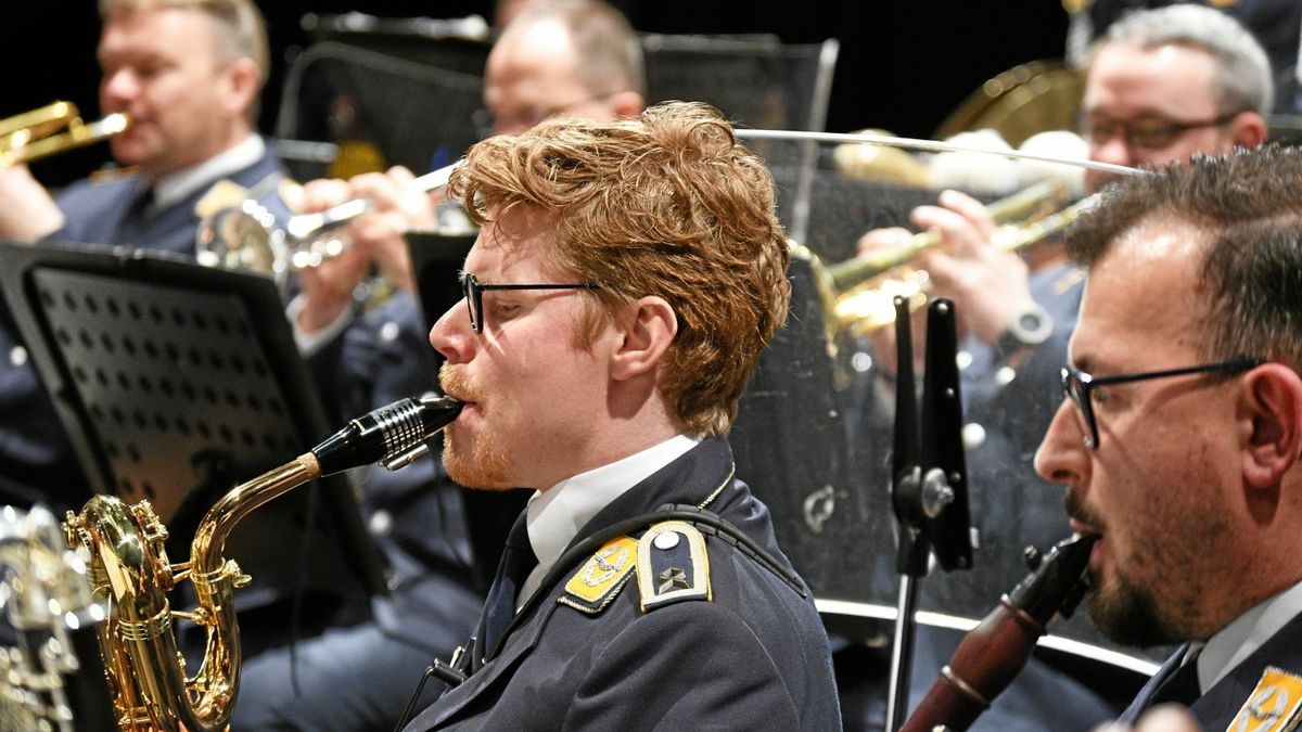 Über 50 Musiker gehören zum Luftwaffenmusikkorps Erfurt.