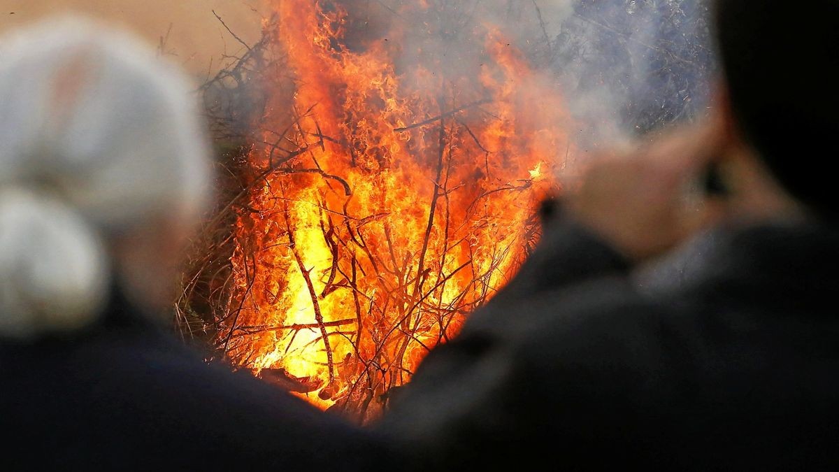Hier brennen Osterfeuer in Schwelm, Gevelsberg und Ennepetal