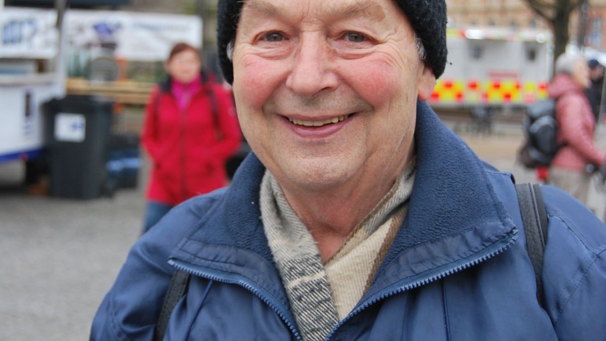 Manfred Schroer aus Eisenach auf dem Eisenacher Markt.