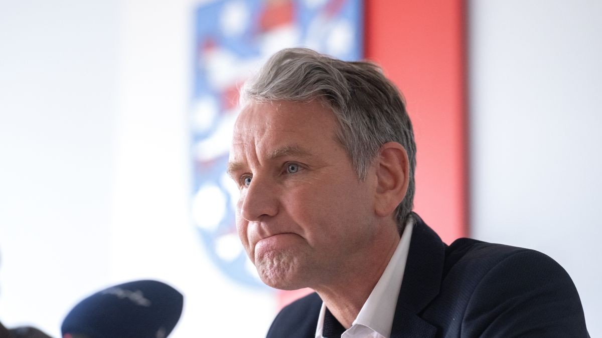 Der Thüringer AfD-Chef Björn Höcke wird offenbar erstmals wegen einer mutmaßlich volksverhetzenden Äußerung angeklagt.