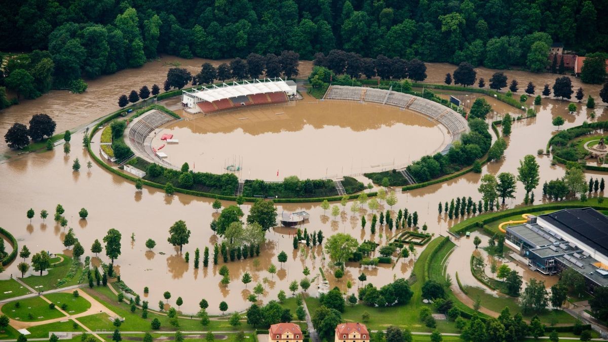 Das Stadion von Gera von oben.