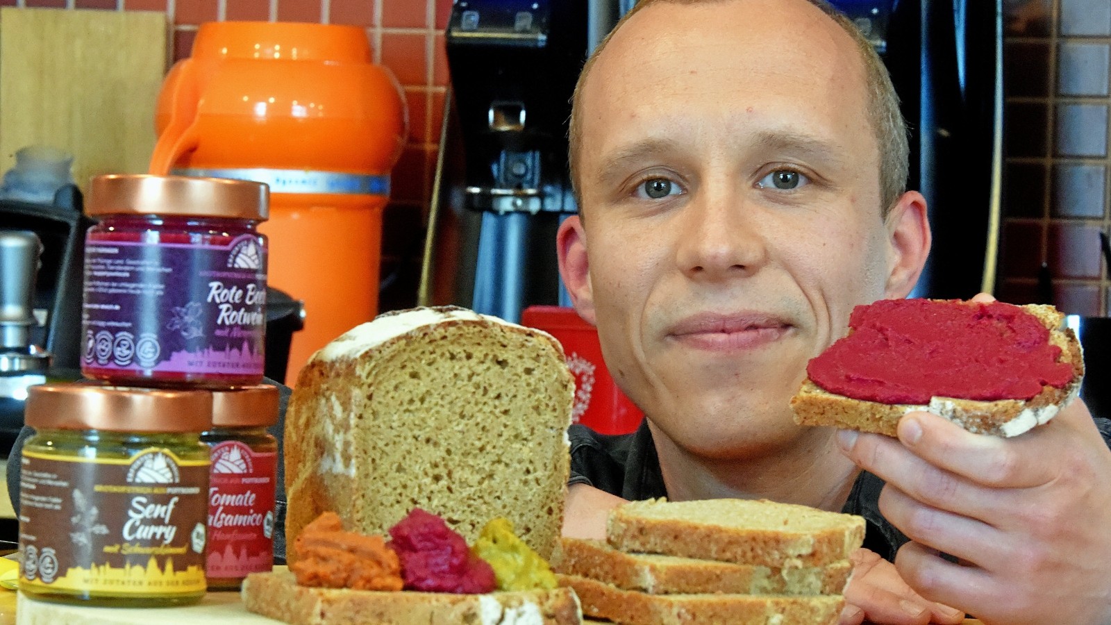 Puffbohne statt Nutella: Ein Erfurter Original als Brotaufstrich