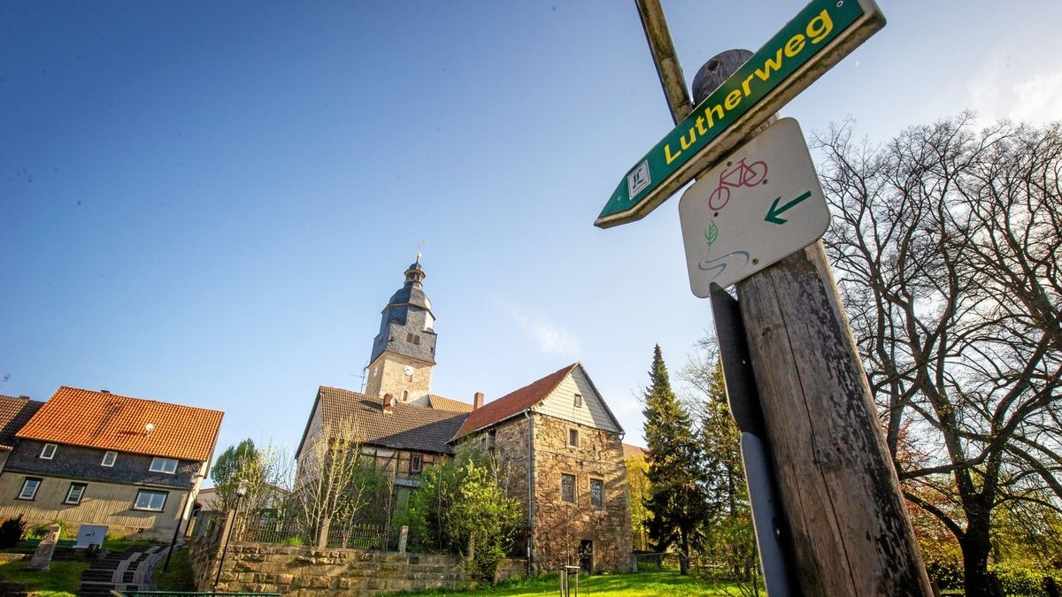 Vom Stift in Oberdorla soll ein unterirdischer Gang auf den Anger führen – und zu einem Klosterschatz.