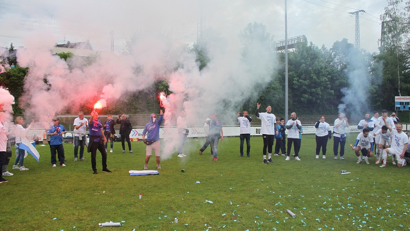 SSVg Velbert feiert Aufstieg - die 30 schönsten Party-Fotos