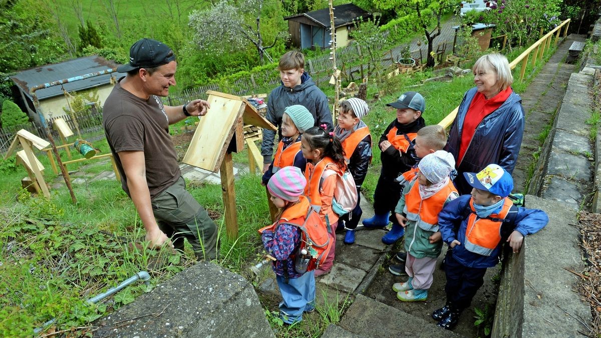Unterwegs im neuen Insektengarten am Steinertsberg in GeraBieblach