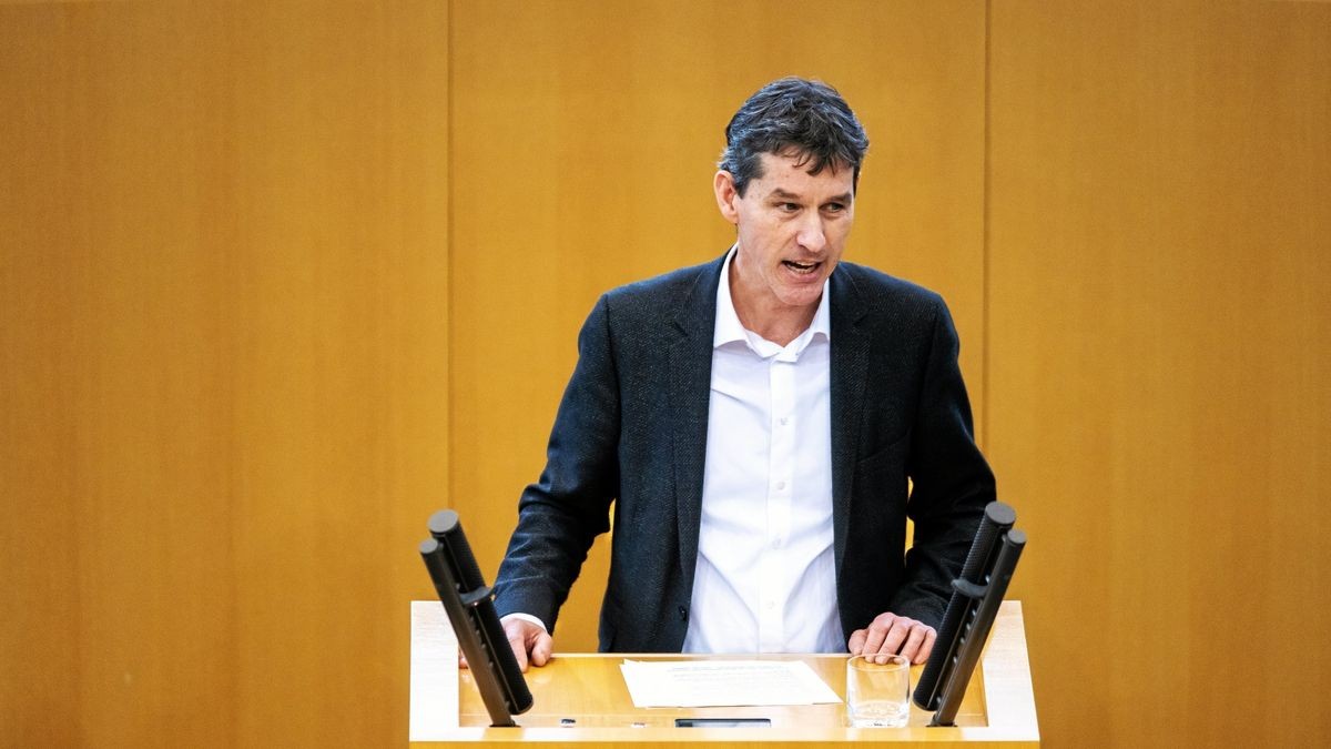 „Wir brauchen eine bedarfsgerechte Mittelausstattung, insbesondere mit Blick auf die stark gestiegenen Baukosten“, sagt Umweltstaatssekretär Burkhard Vogel.