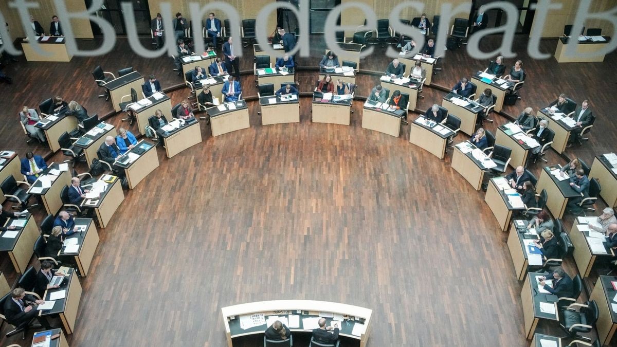 Die Ministerpräsidenten der Länder im Bundesrat.