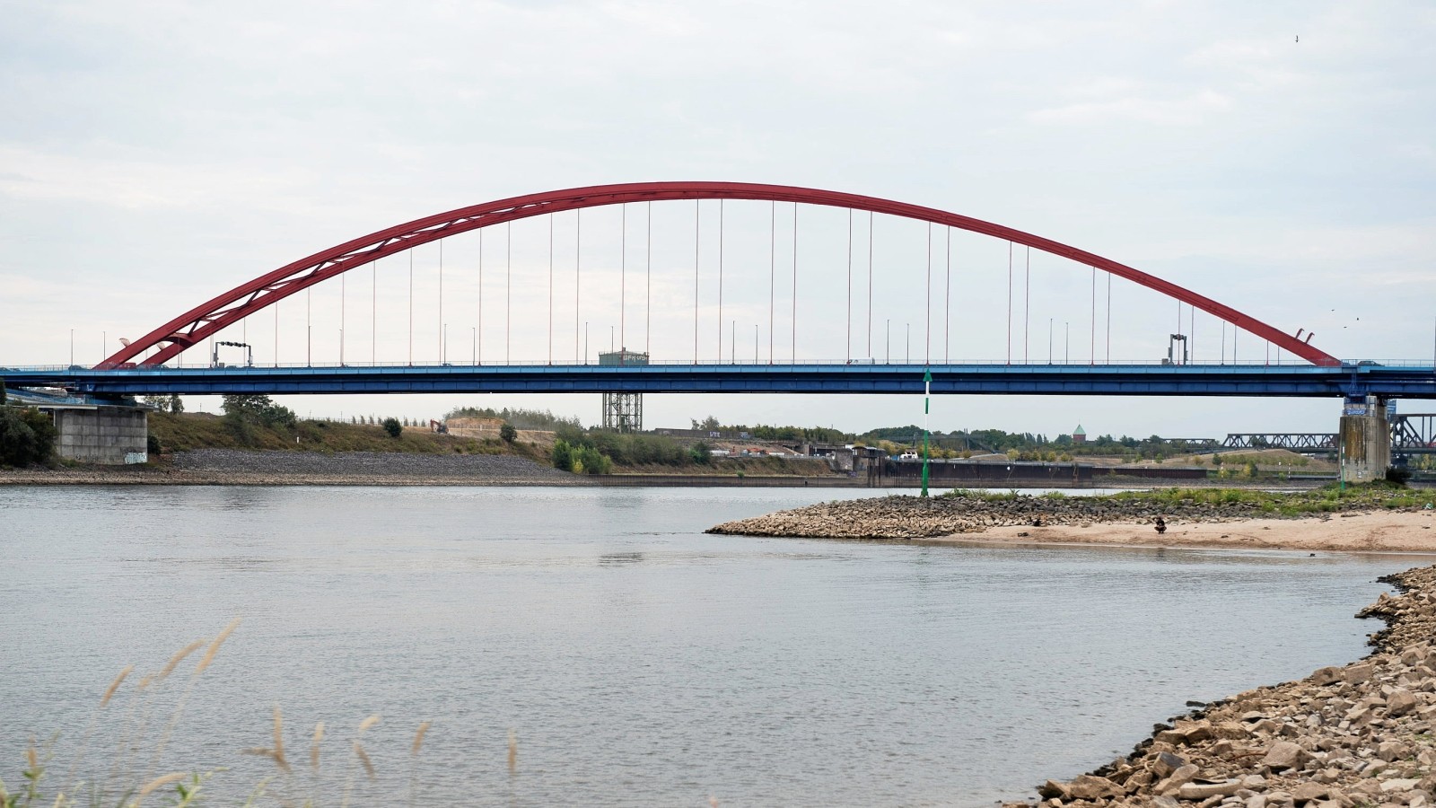 Brücke der Solidarität in Duisburg Sperrungen der Grund