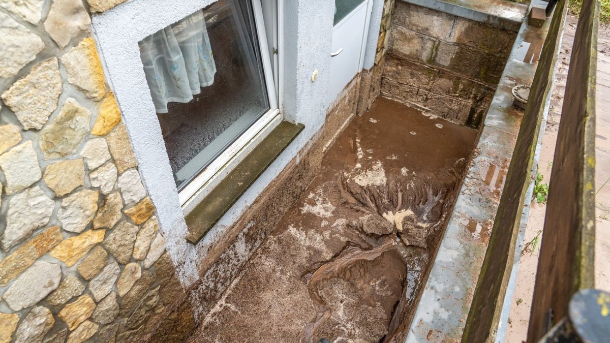 Zu einem kurzen, aber heftigen Unwetter kam es am Montagnachmittag kurz nach 17 Uhr in Kranichfeld im Weimarer Land.