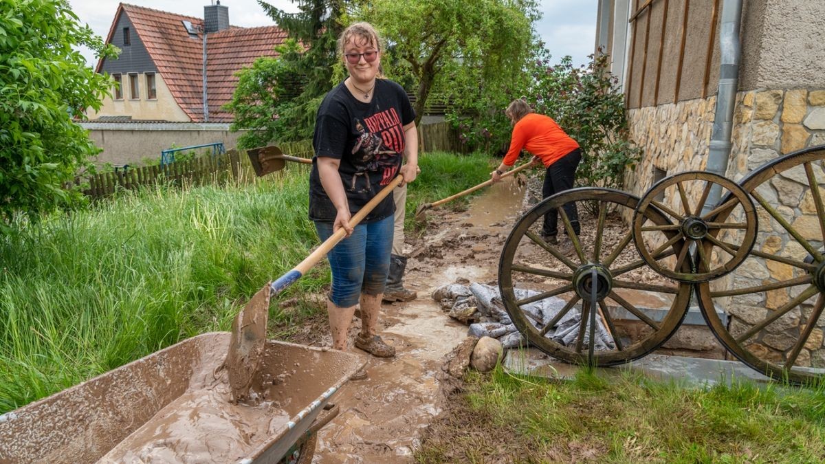 Zu einem kurzen, aber heftigen Unwetter kam es am Montagnachmittag kurz nach 17 Uhr in Kranichfeld im Weimarer Land.