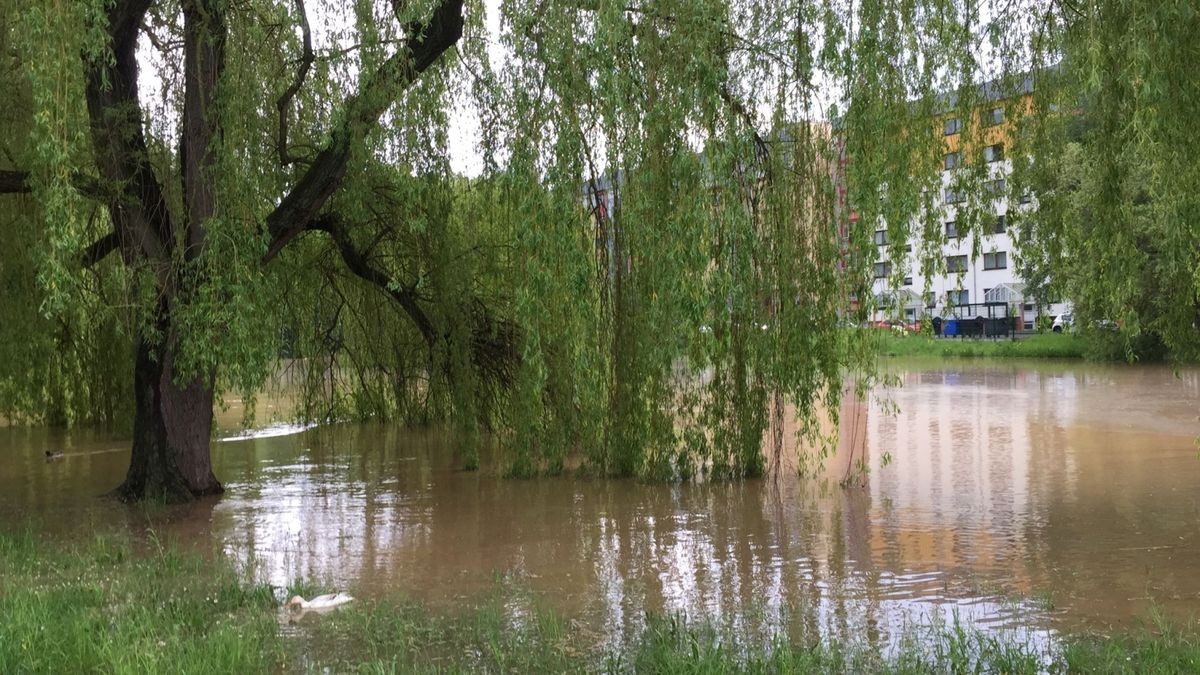 Überflutung nach Starkregen in Pößneck-Ost.