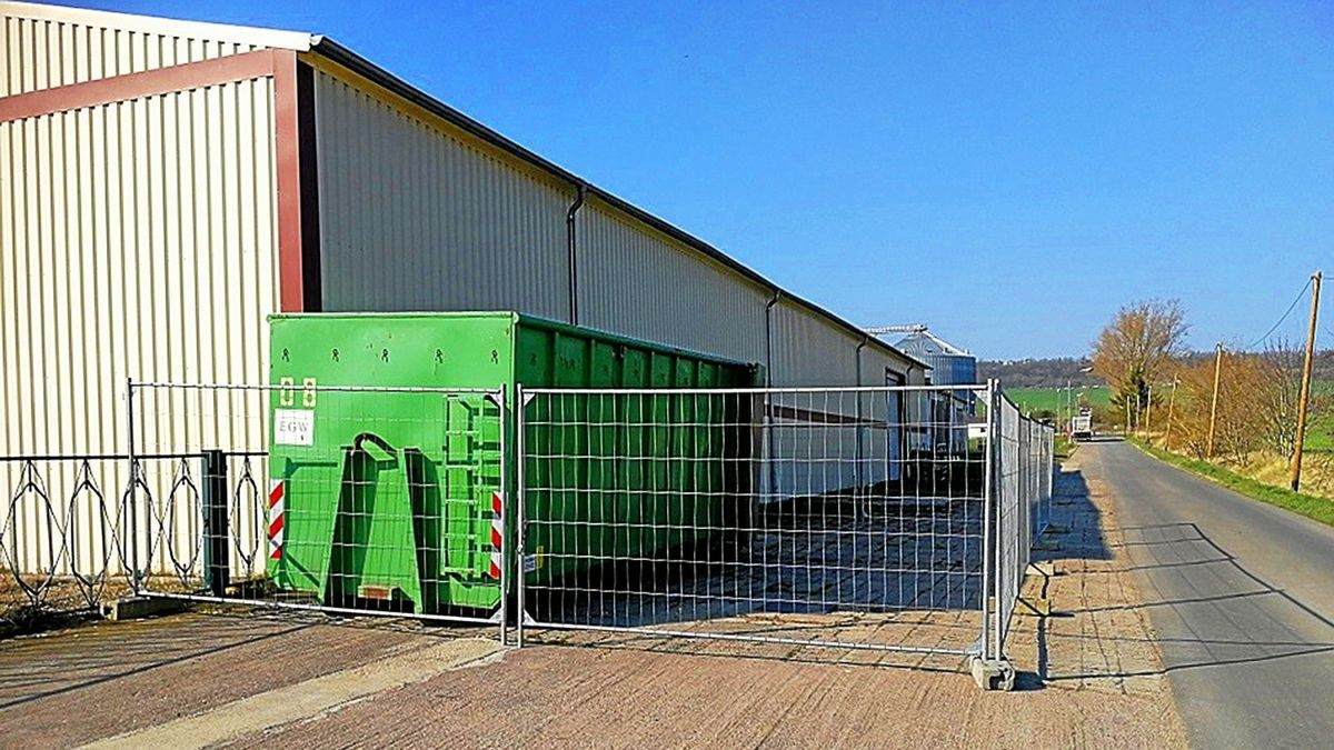 Der Grünschnittcontainer soll länger geöffnet werden.