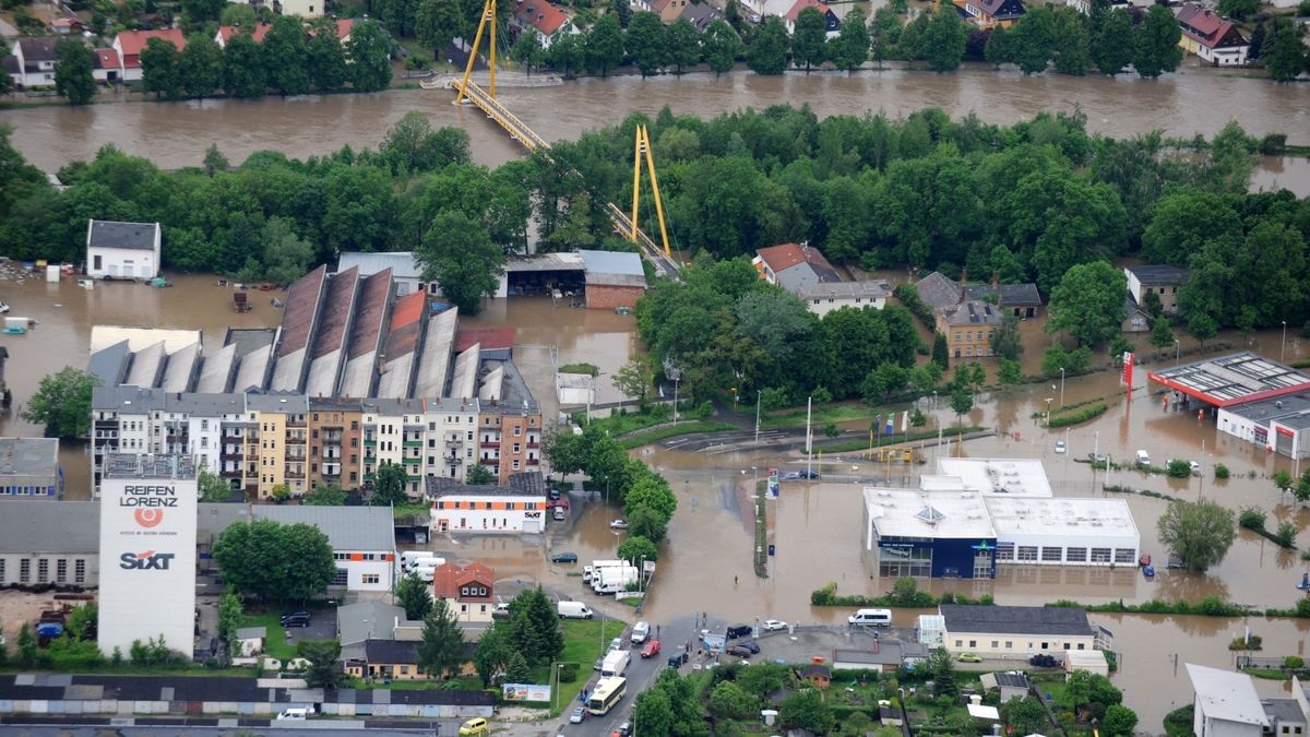 Luftbild vom Hochwasser Weiße Elster in Gera-Untermhaus.