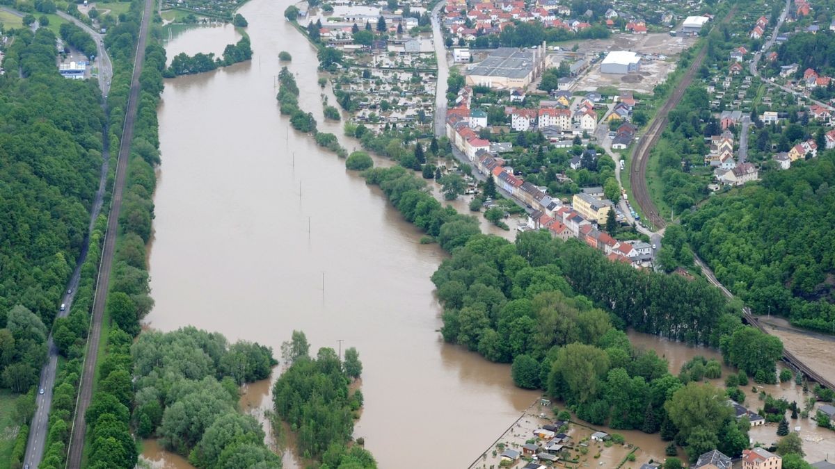 Luftbild vom Hochwasser Weiße Elster in Gera-Süd.