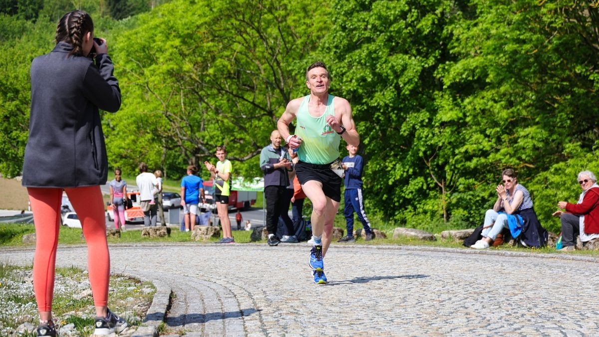 Sieger 8 km-Lauf Frank GatzemeierFoto: Uwe Petzl