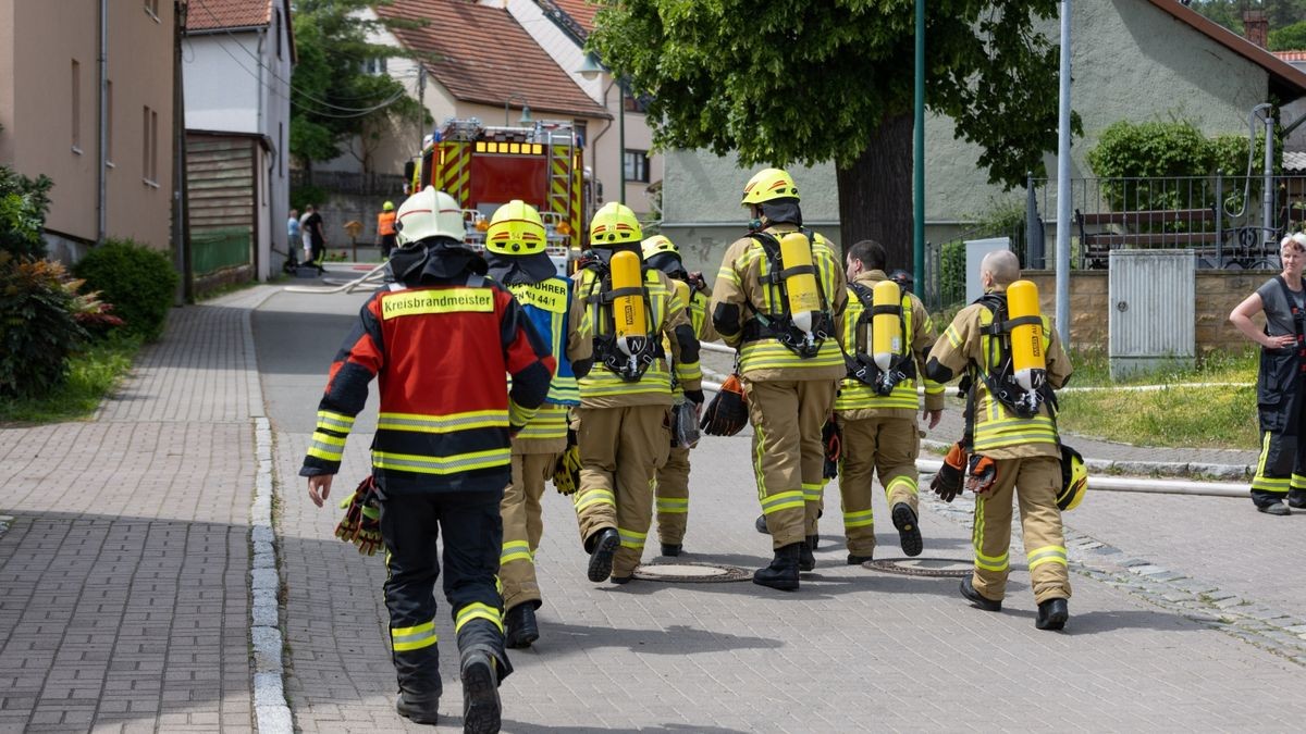 Am Donnerstagvormittag ist eine Scheune eines Dreiseitenhofes im Arnstädter Ortsteil Dannheim in Brand geraten.