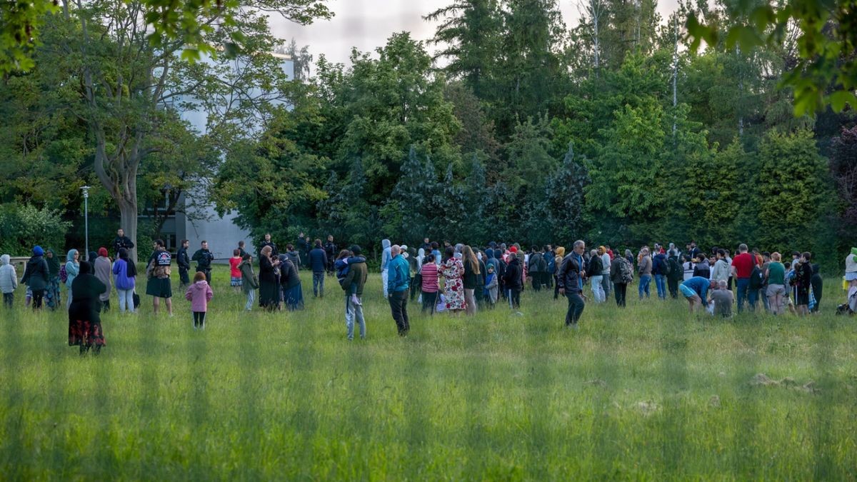 Großeinsatz für Feuerwehr und Rettungsdienst am Sonntagmorgen wegen eines Feuers in der Gemeinschaftsunterkunft in Apolda. Eine Person kam ums Leben.