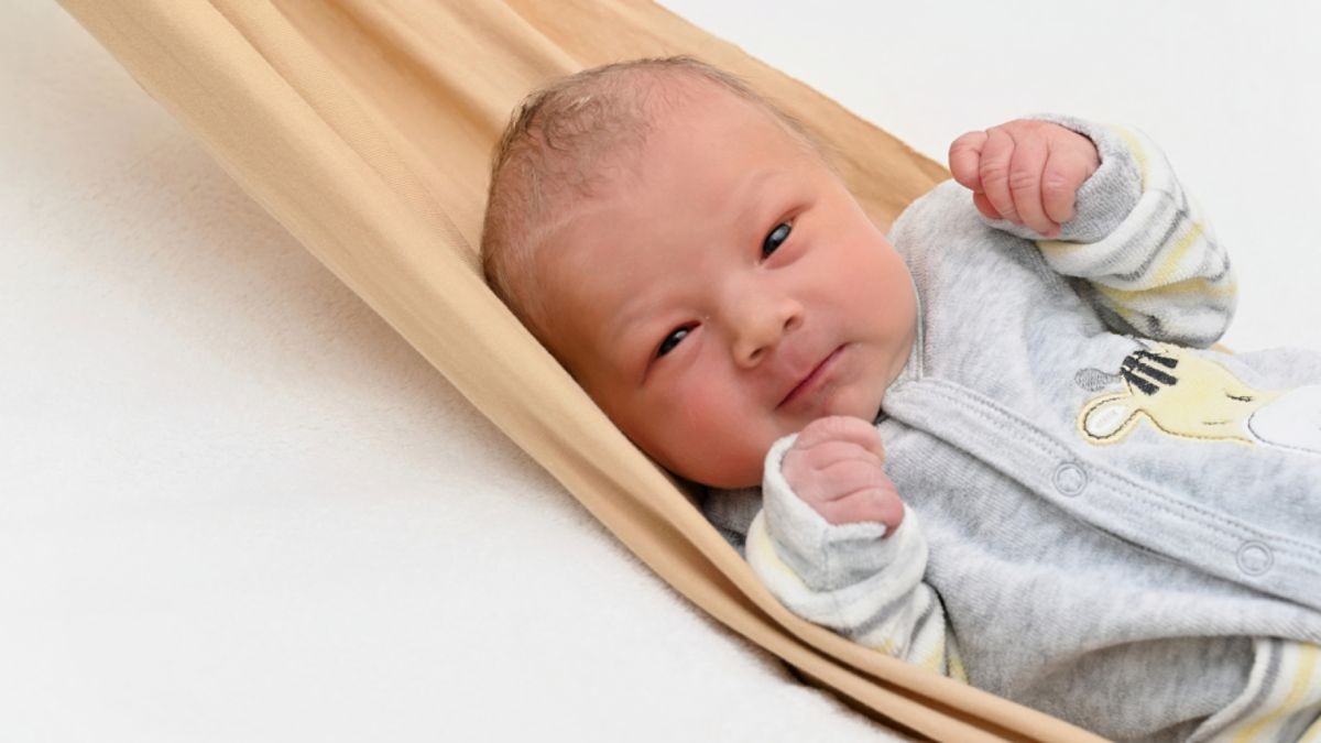 Finn Ludwig Kraß, 17.04. um 17.31 Uhr, 49 cm und 3390 g