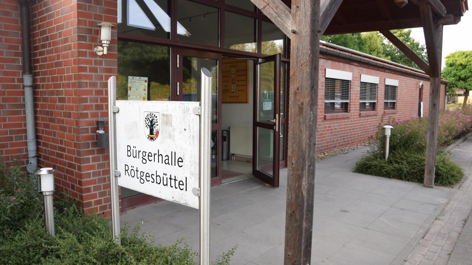 Rötgesbüttel Energieberater soll zuerst die Bürgerhalle checken