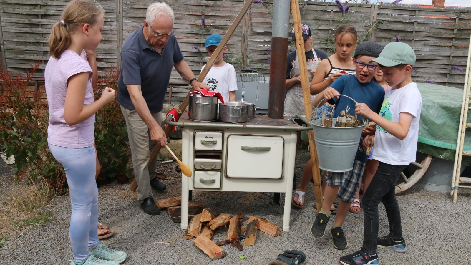 Kinder kochen in Baddeckenstedt am ungewöhnlichen Ort
