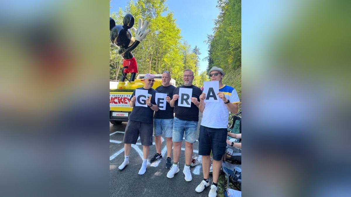 Die Geraer Radsport-Fans Maik Wallach, Timo Orehovec, Gerhard König, André Reichenauer und Mike Pawelka waren auch 2023 wieder bei drei Bergetappen der Tour de France dabei. Dabei sammelten sie reichlich Eindrücke, Fotos mit Fahrern und Fans sowie so manches Souvenir. 