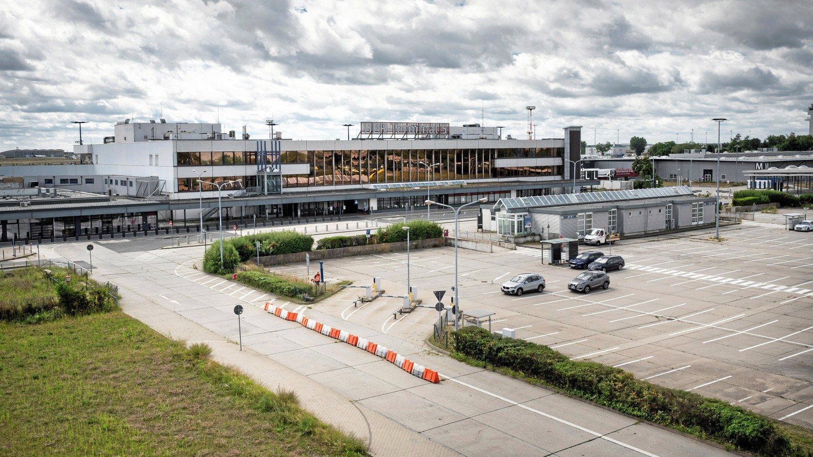 Park And Travel Flughafen Schönefeld www.morgenpost.de