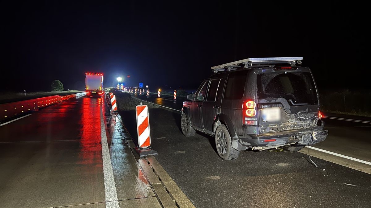 Die Autobahn war an der Unfallstelle in Richtung Leipzig mehrere Stunden voll gesperrt.