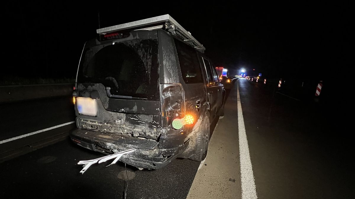 Die Autobahn war an der Unfallstelle in Richtung Leipzig mehrere Stunden voll gesperrt.