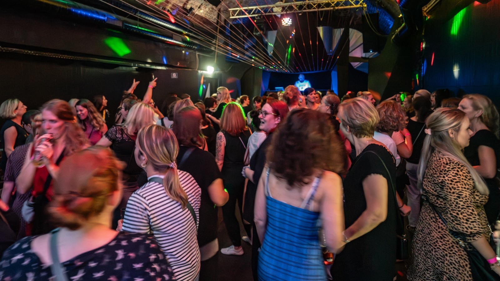  Foto zu Mama geht Tanzen 