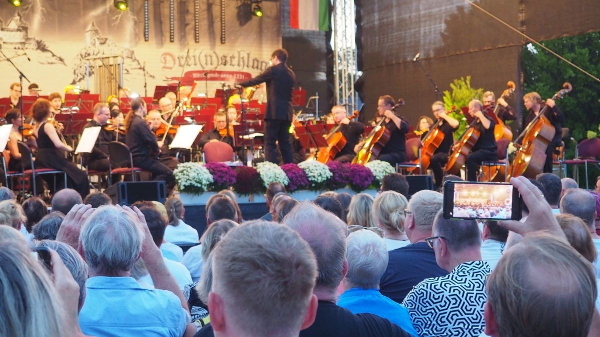 Die Thüringen-Philharmonie spielte bekannte Filmmelodien, von 