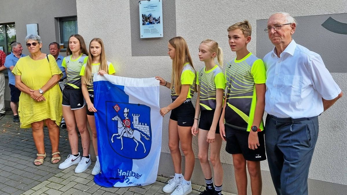 Gedenktafel für Olympiasieger Germeshausen eingeweiht