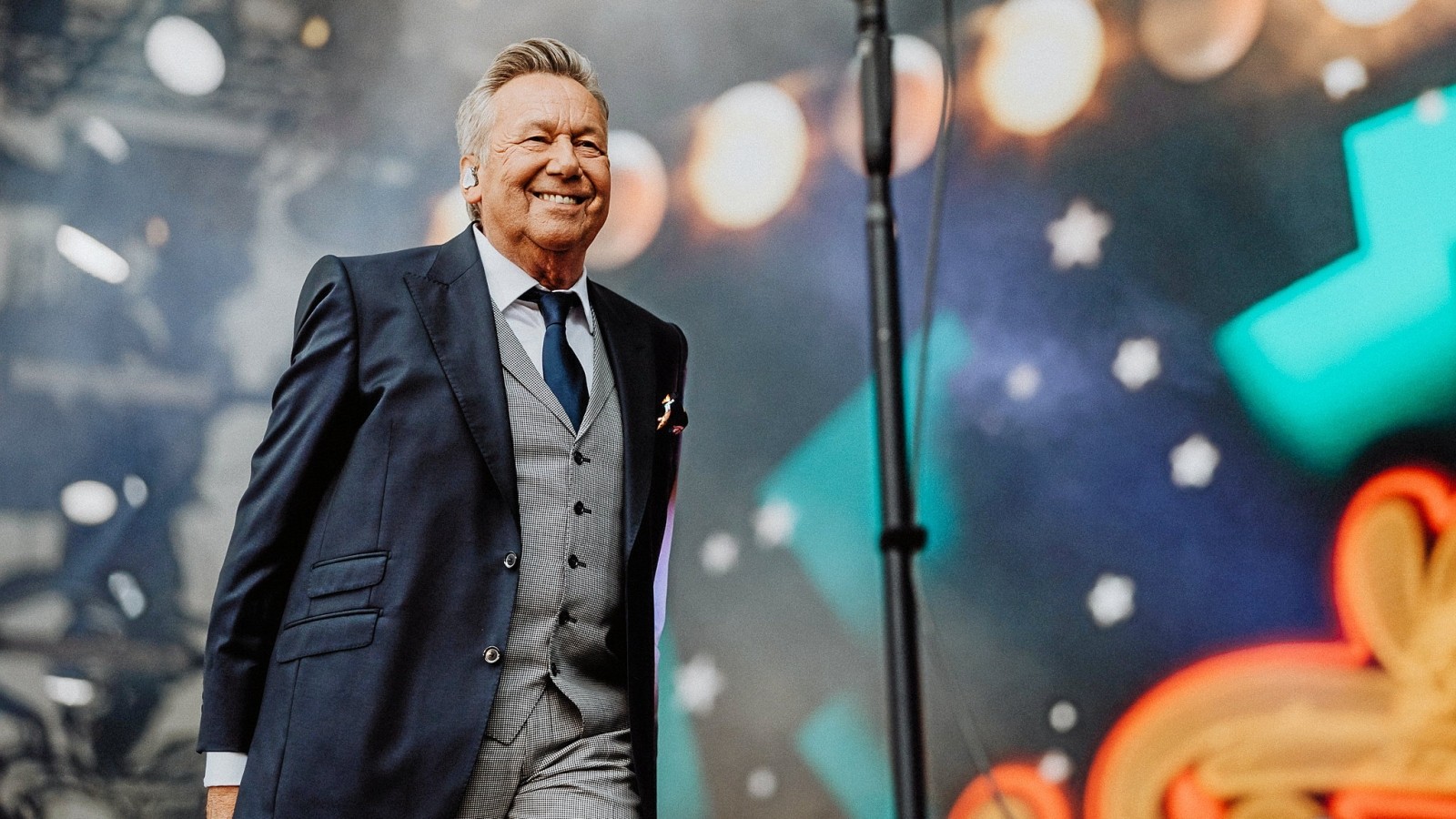 Roland Kaiser: Wer seine Bühnen-Outfits auswählt