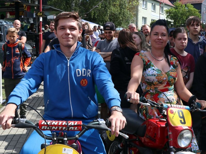 Ost Lebensgefühl Lebt Weiter Sonderstatus Für Simson Reimporte Gefordert - uwtrs87