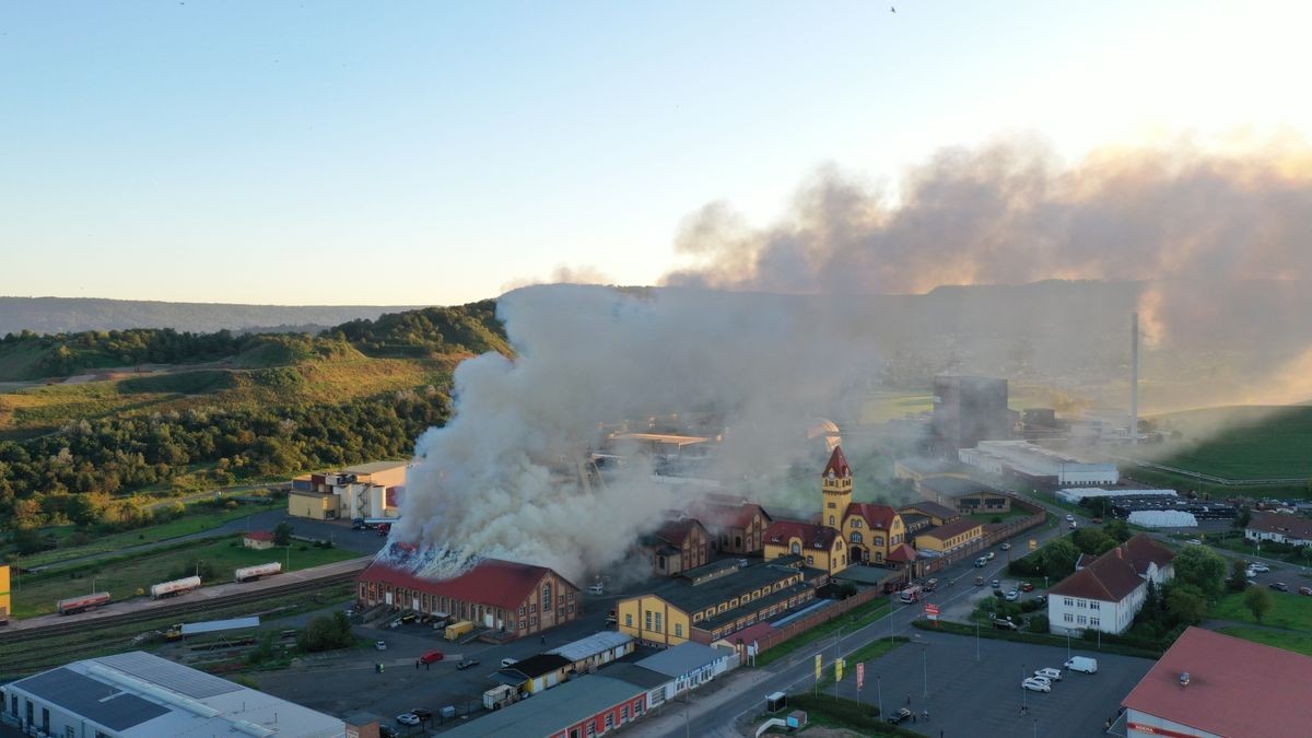 Durch die Flammen kam es zu einer starken Rauchentwicklung.