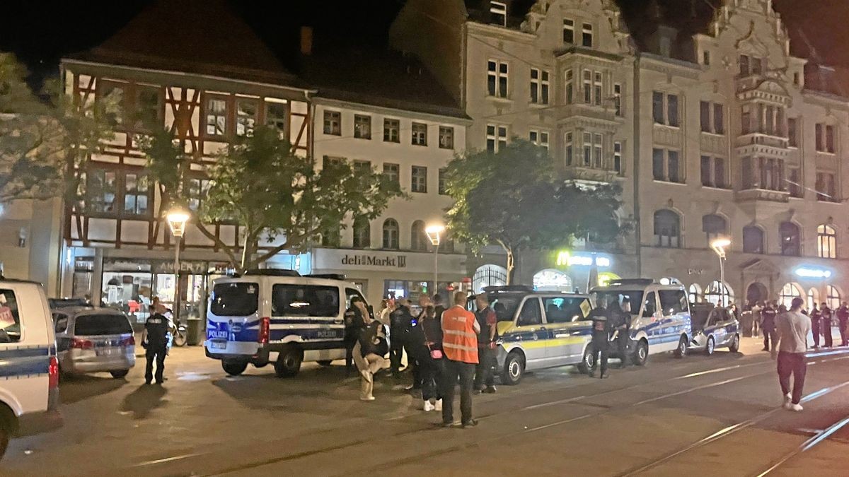 Ein großer Teil der südöstlichen Angerseite wurde am Samstag von der Polizei abgesperrt.