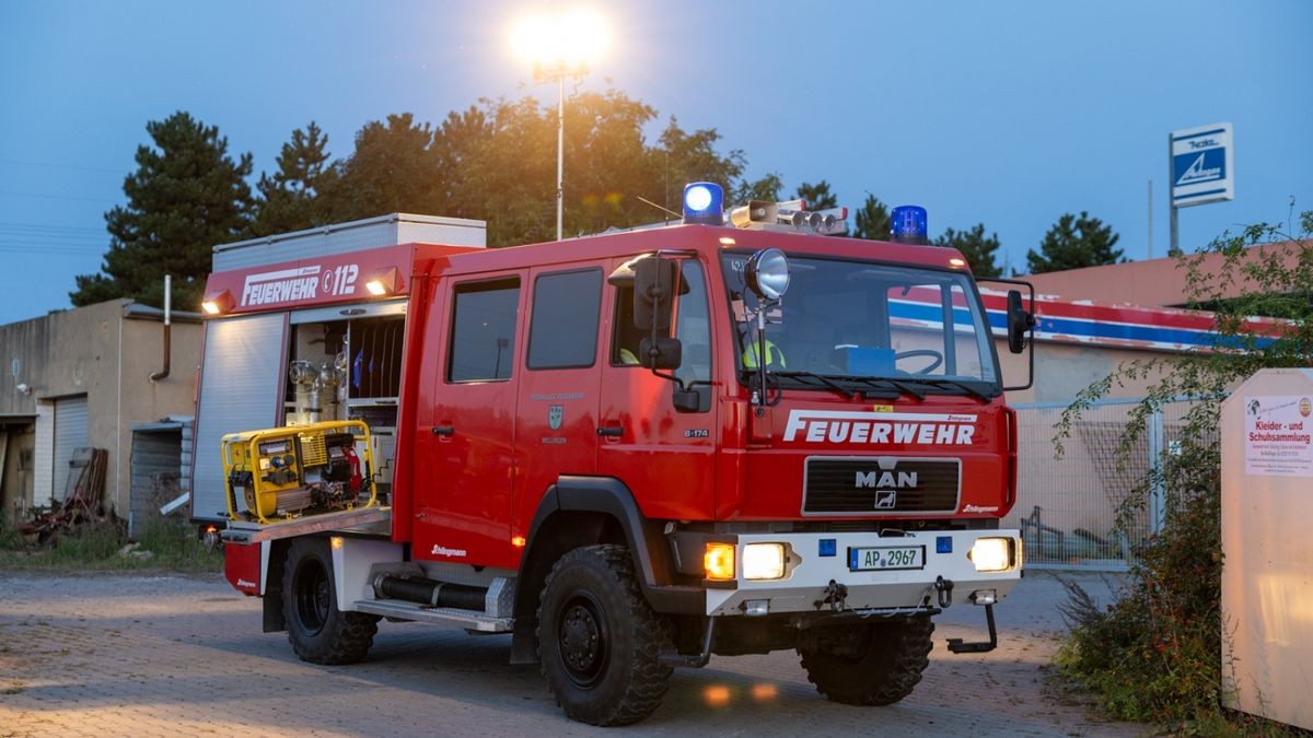 Kurze Zeit später stand das Hybridfahrzeug in Vollbrand. 