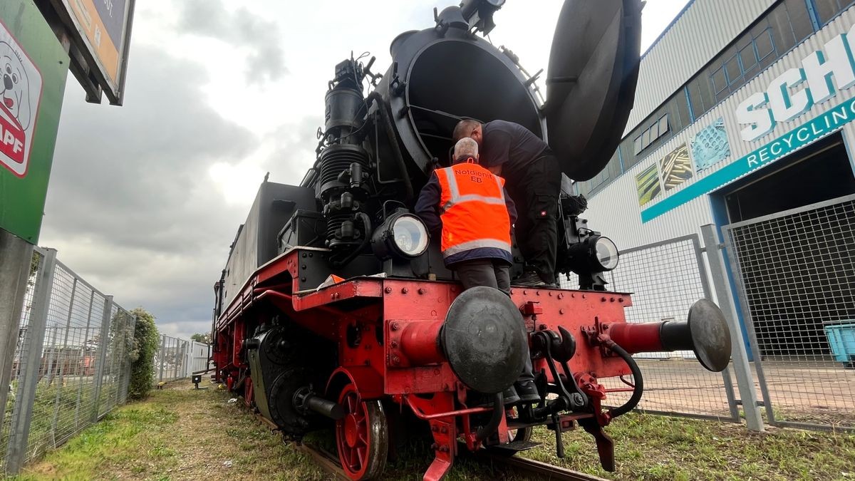 NostalgieZug „Ludmilla“ fährt von Erfurt nach Berlin