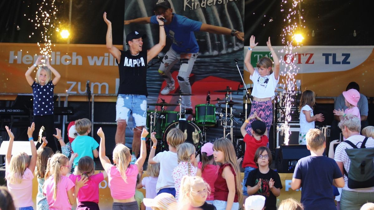 Ein Sommertag beim Klub-Familienfest der Funkemedien TA, OTZ und TLZ im Freizeit und Erholungspark Possen mit vielen Überraschungen. Eine Dankeschön-Veranstaltung an die treuen Leser.